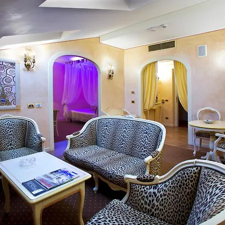 Vip's Luxury & Лонато