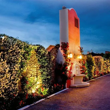 Hotel Vip's Luxury & 4*