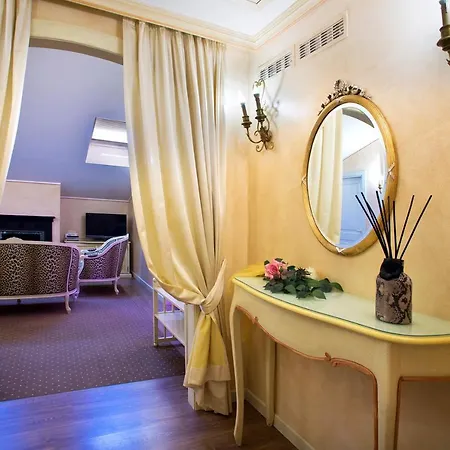 Vip's Luxury & Hotel