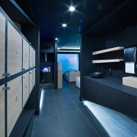 Vip's Luxury & Hotel
