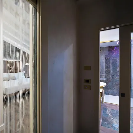 Vip's Luxury & Hotel
