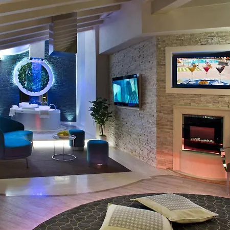 Hotel Vip's Luxury & 4*